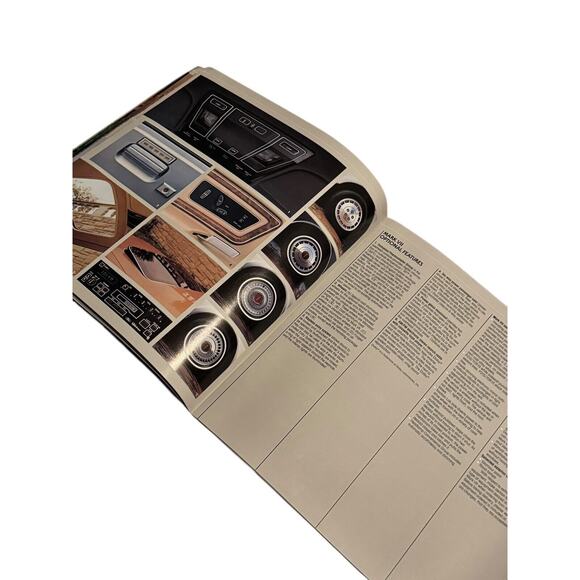 1984 Lincoln Sales Brochure Catalog + A Report Continental Mark VII Town Car VTG - Picture 5 of 7